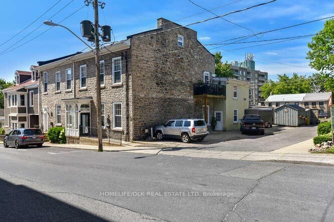 32 APPLE St, Brockville, K6V 4X8 | Image 2