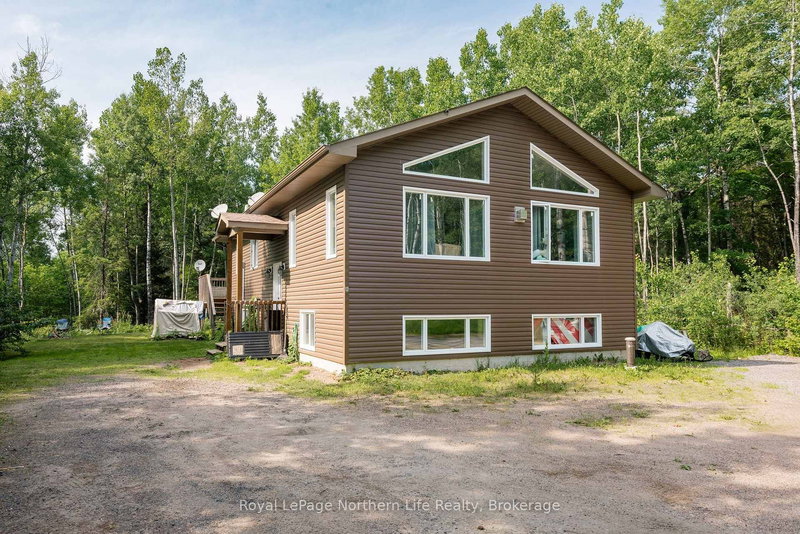 522 Hart Rd, Callander, P0H 1H0 | Image 2