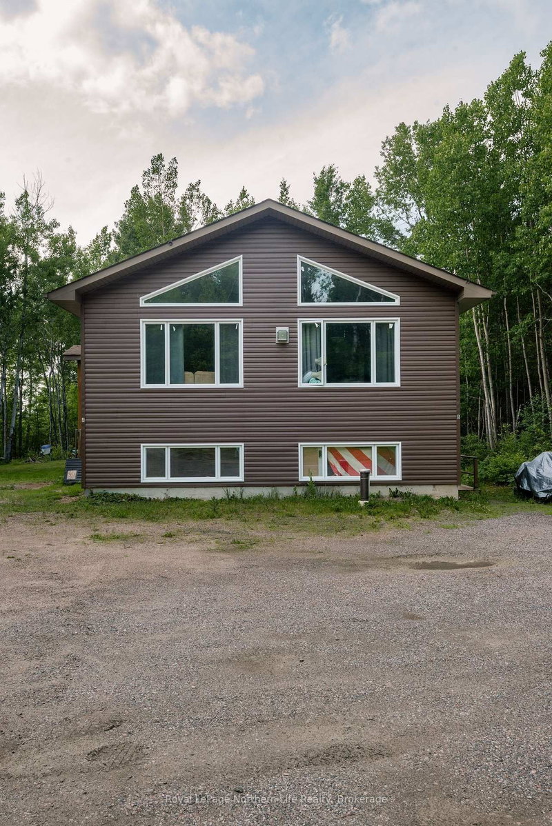 522 Hart Rd, Callander, P0H 1H0 | Image 3