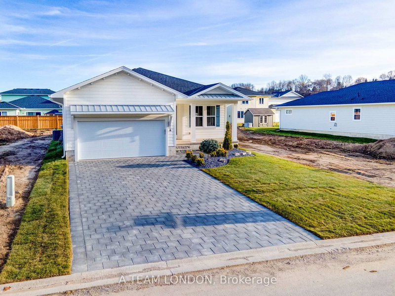 91 The Promenade, Central Elgin, N5L 1C5 | Image 3