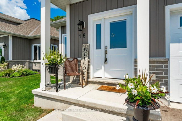 18 - 744 Nelson Street W