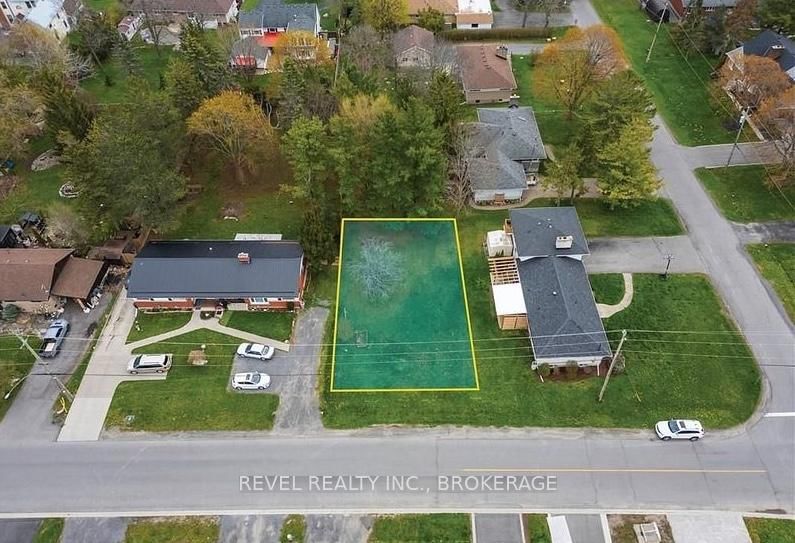 home for sale on 5 Manitou Crescent