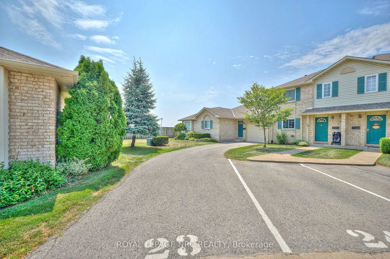 23 - 7470 MONASTERY Dr, Niagara Falls, L2H 3B3 | Image 2
