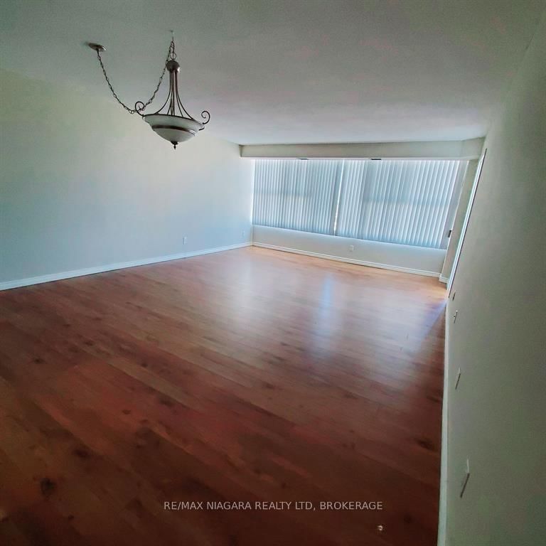 502 - 7 GALE Cres, St. Catharines, L2R 7M8 | Image 3