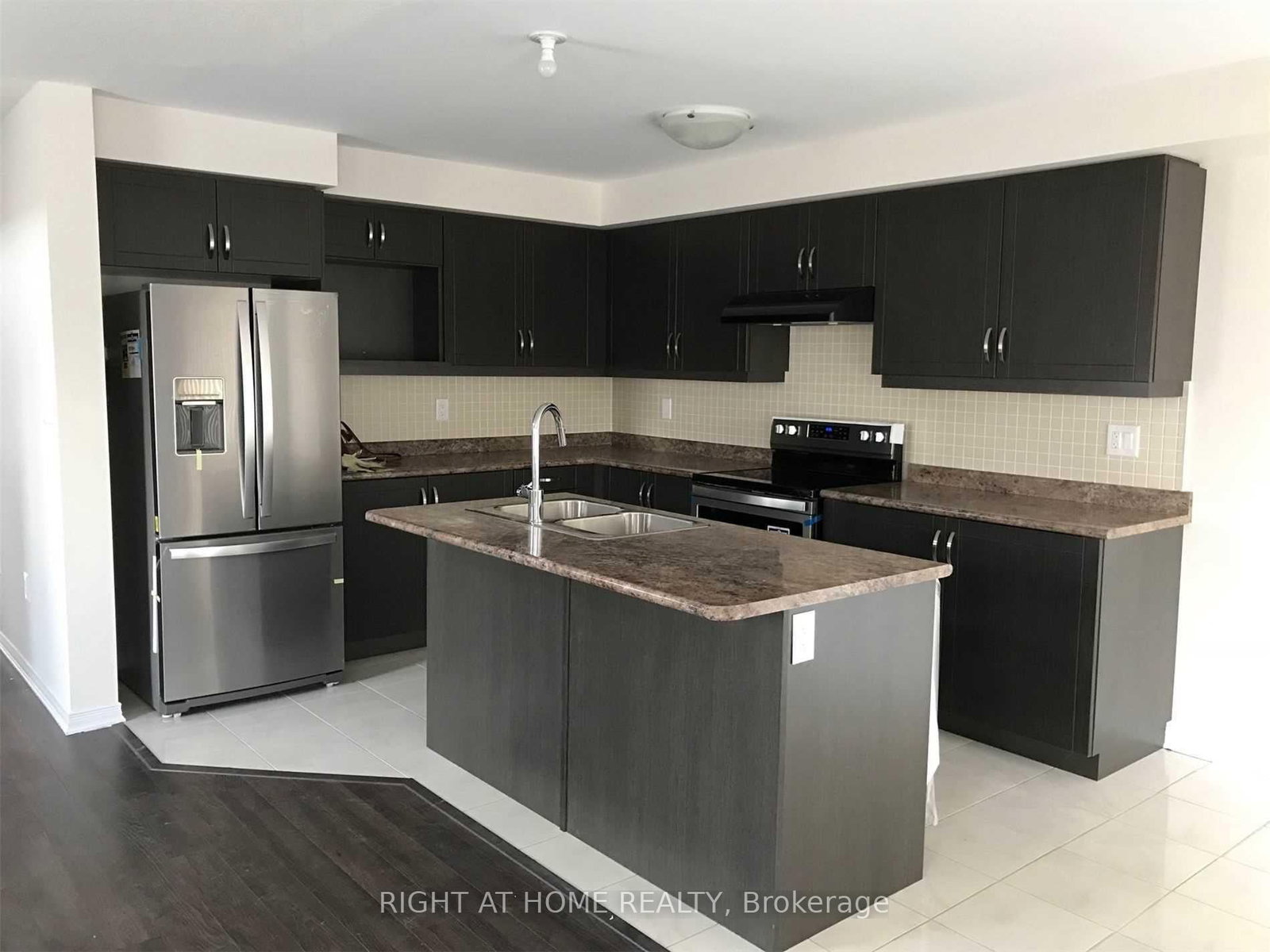 155 Thompson Road - Photo 4