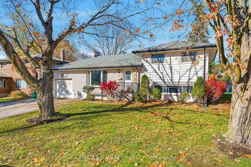 805 Highland Crt, Peterborough, K9H 5K1 | Image 3