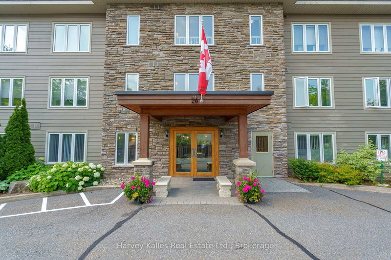 205 - 26 Dairy Lane, Huntsville, P1H 0A4 | Image 2