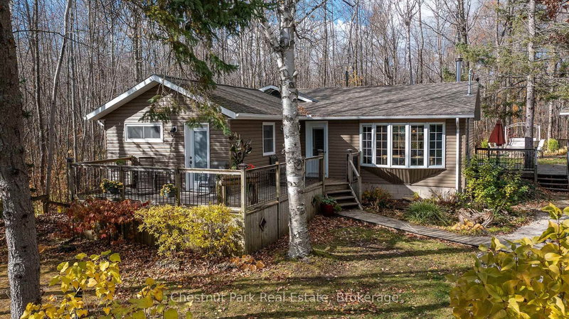 129 Miller Lake Shore Rd, Northern Bruce Peninsula, N0H 1Z0 | Image 2