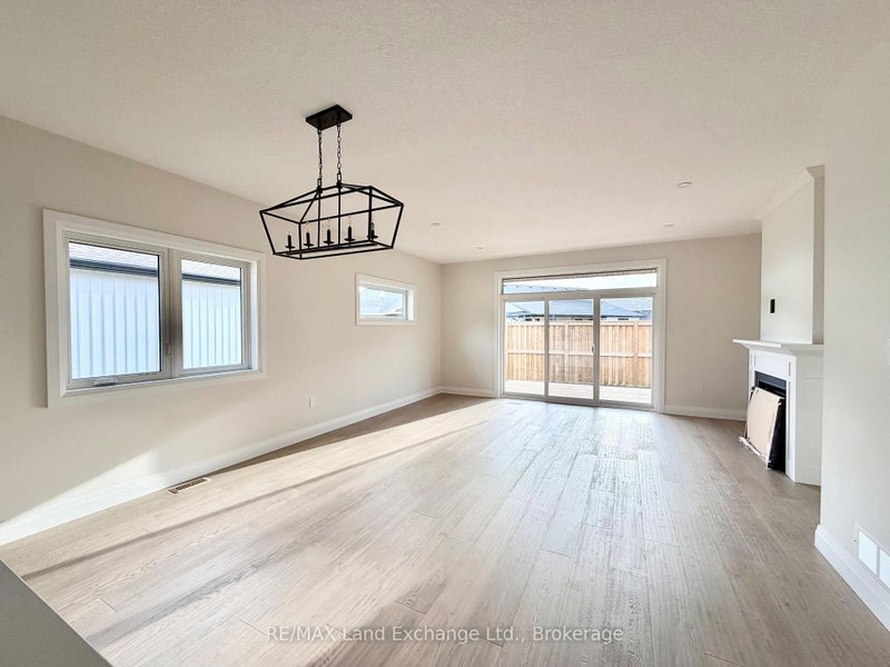 155 WESTLINKS Drive