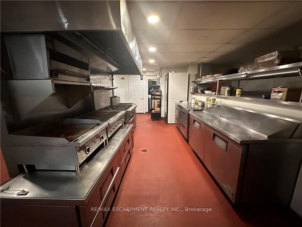 33 Bowen Street - Photo 10