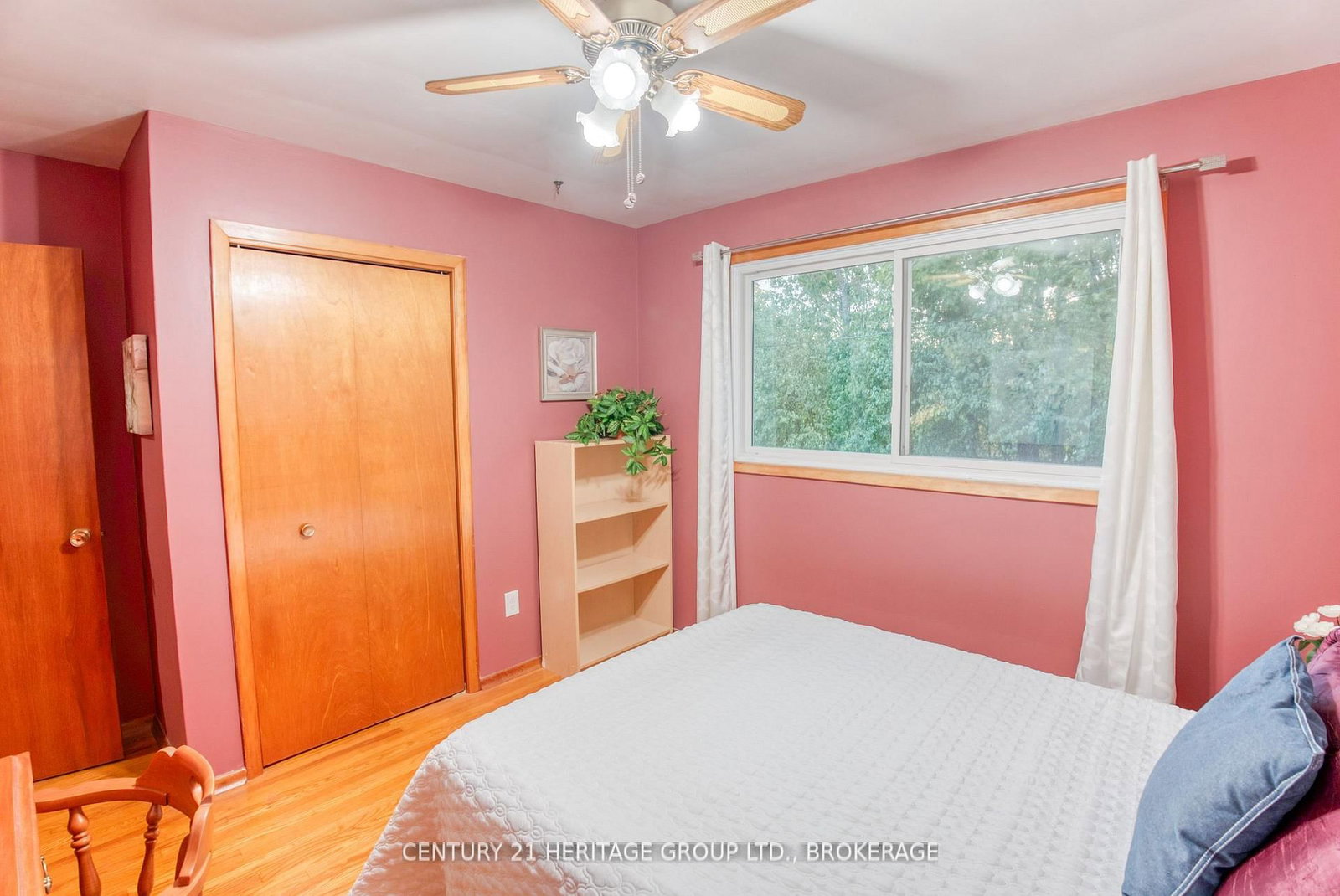 Listing Image 13