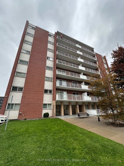 Condo sold at 401-8 Woodman Drive, Hamilton, Ontario, L8K 4C9 - Corman - MLS: X12517570