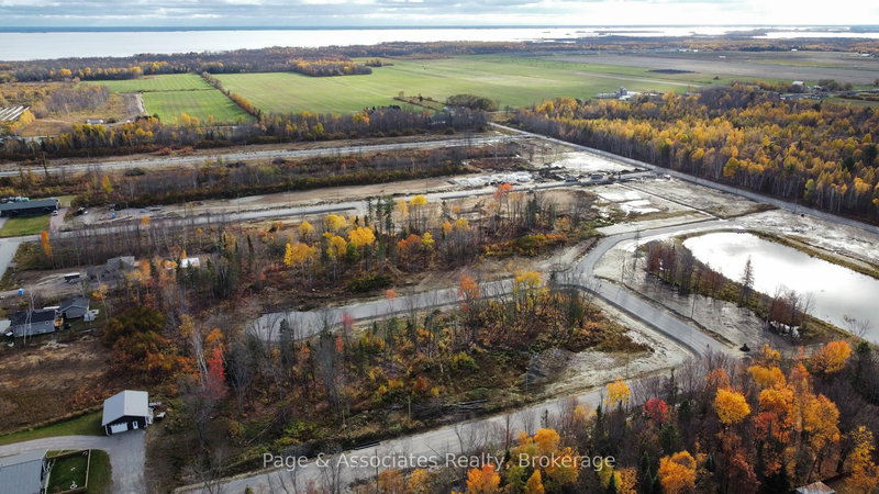 15 Brianne Crt, West Nipissing, P2B 0C6 | Image 2