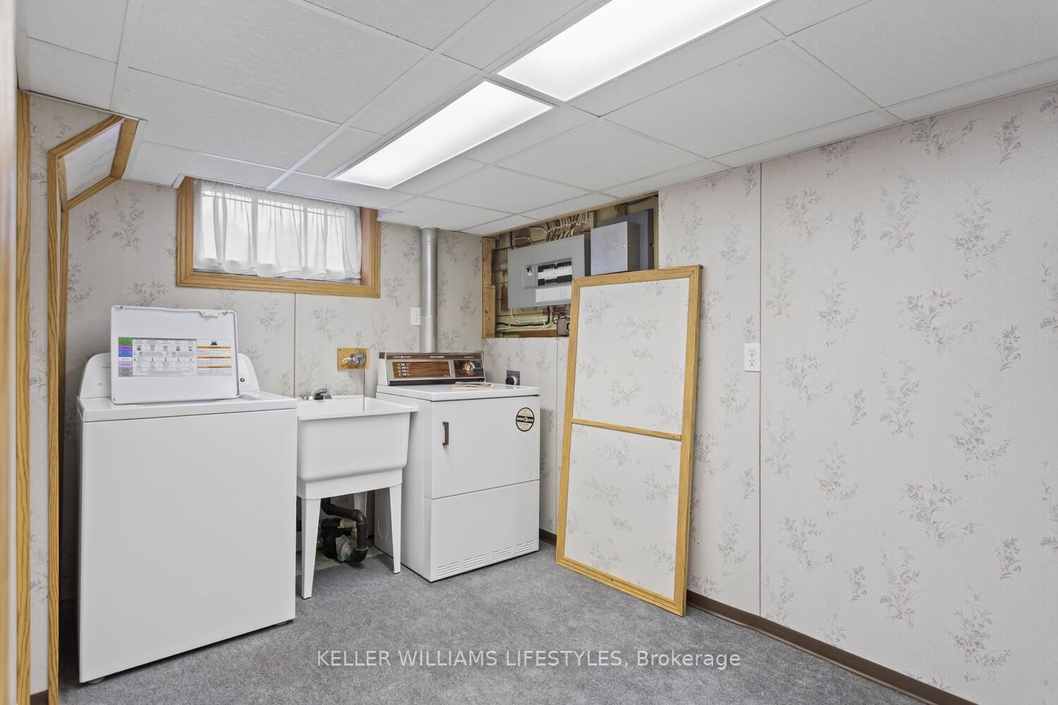 Listing Image 25