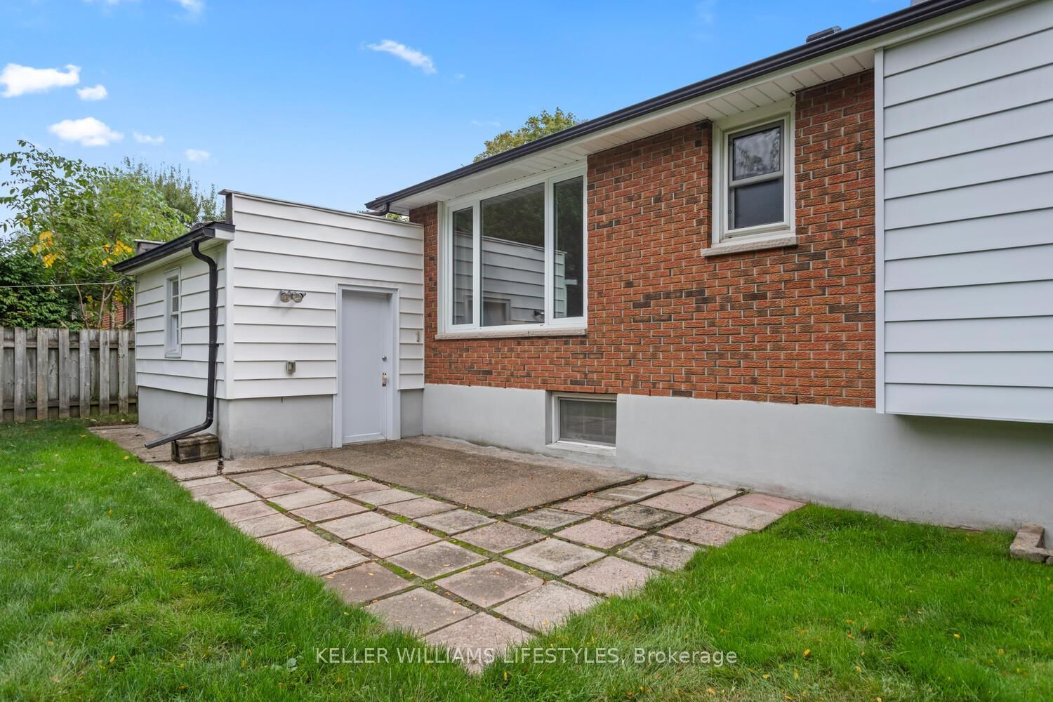 Listing Image 29