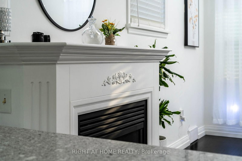 105 Glenridge Ave, St. Catharines, L2R 4X5 | Image 3