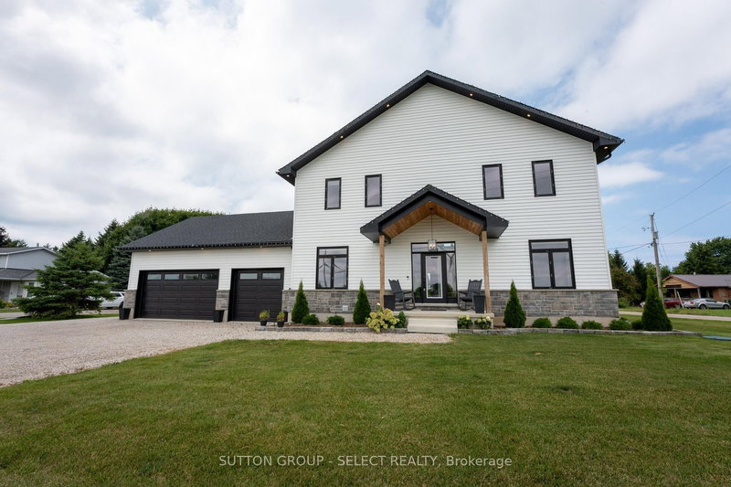 33977 Kildeer Dr, Bluewater, N0M 1N0 | Image 2
