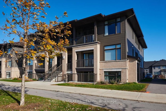 L - 50 Jaguar Private