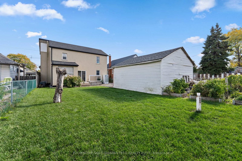 233 Normanhurst Ave, Hamilton, L8H 5N1 | Image 2