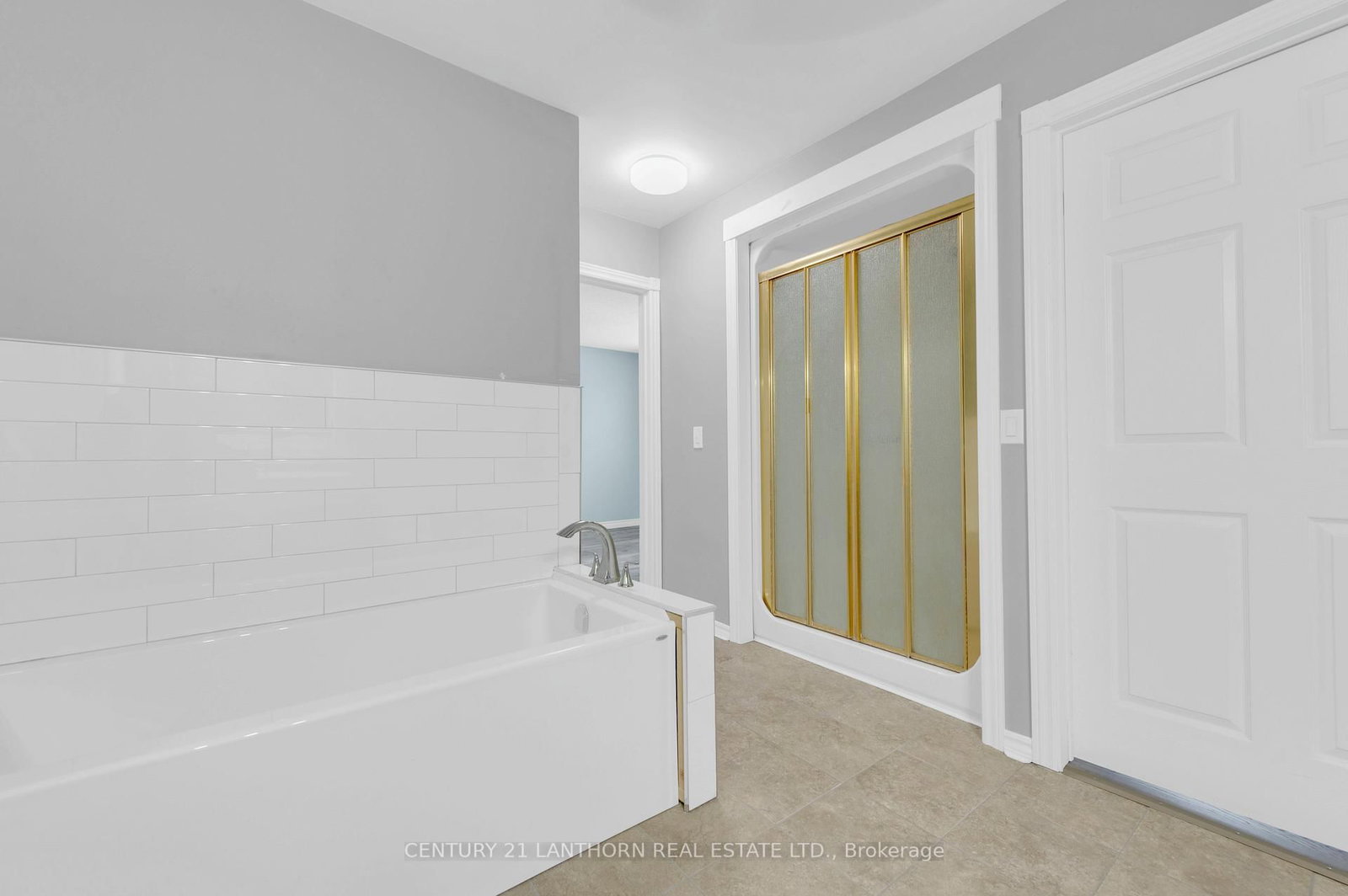 Detached House for sale at 932 Hunt Club Road, Madoc, Ontario, K0K 2K0 - Madoc - MLS: X12520944