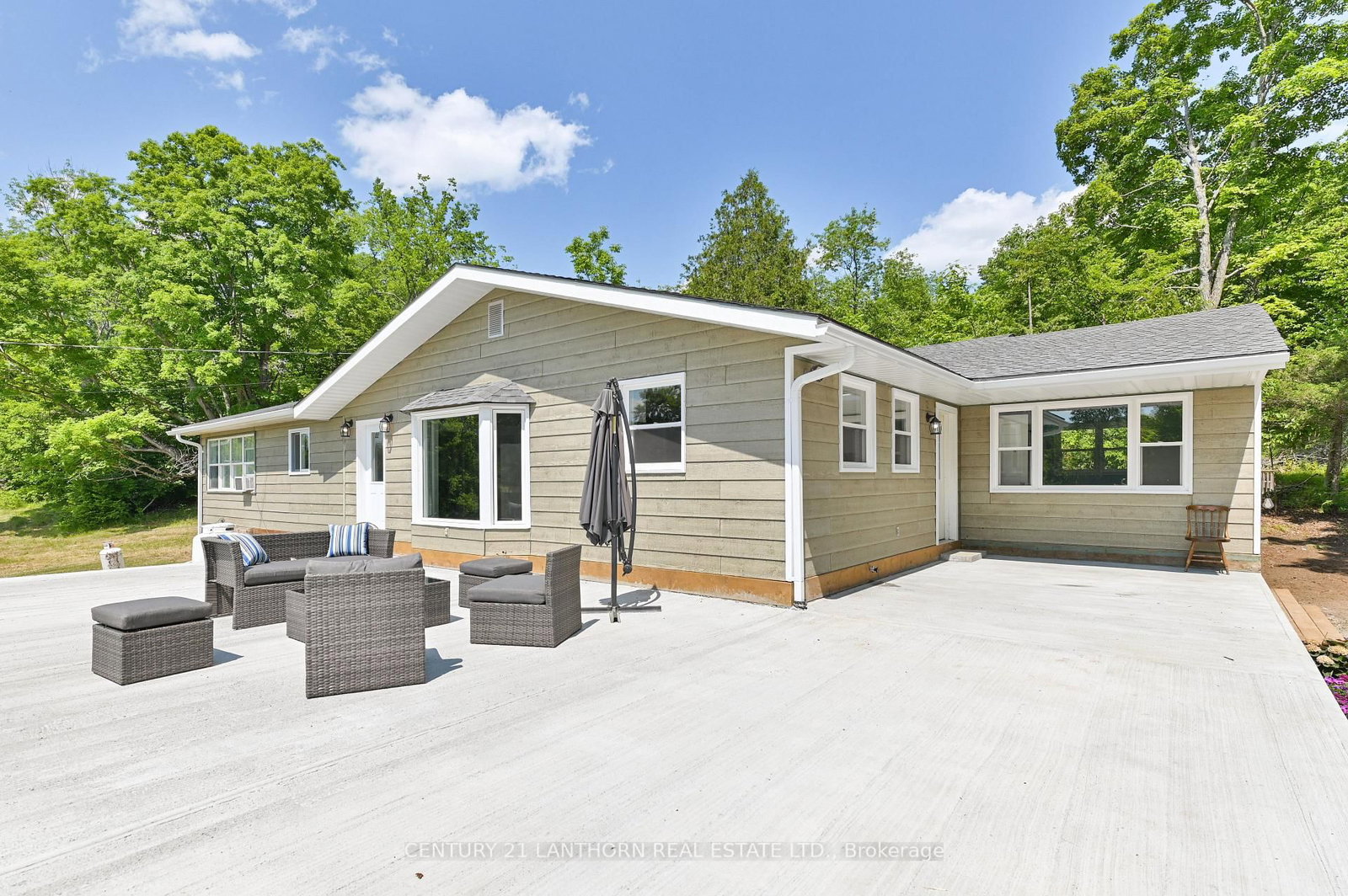 Detached House for sale at 932 Hunt Club Road, Madoc, Ontario, K0K 2K0 - Madoc - MLS: X12520944