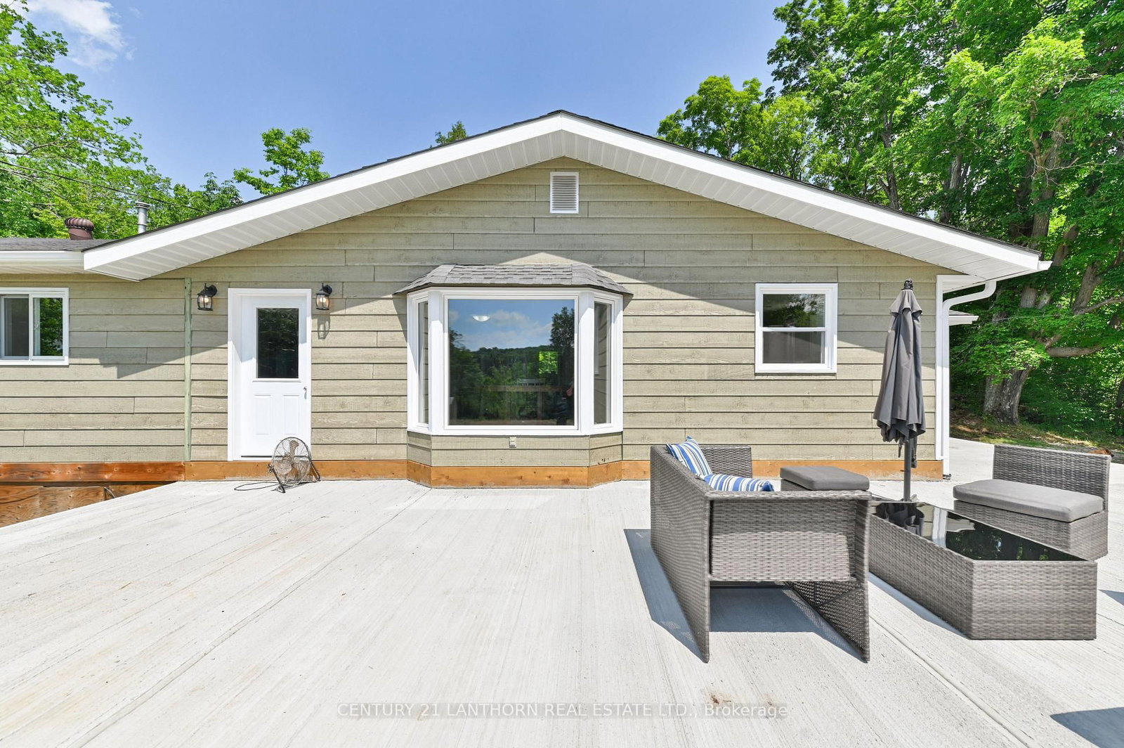 Detached House for sale at 932 Hunt Club Road, Madoc, Ontario, K0K 2K0 - Madoc - MLS: X12520944