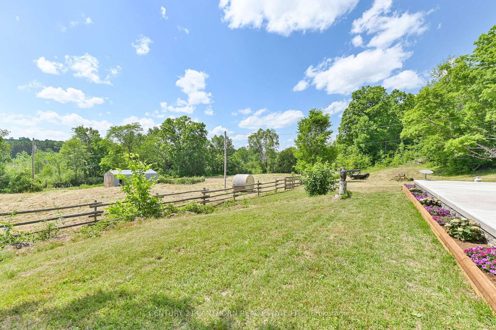 Detached House for sale at 932 Hunt Club Road, Madoc, Ontario, K0K 2K0 - Madoc - MLS: X12520944