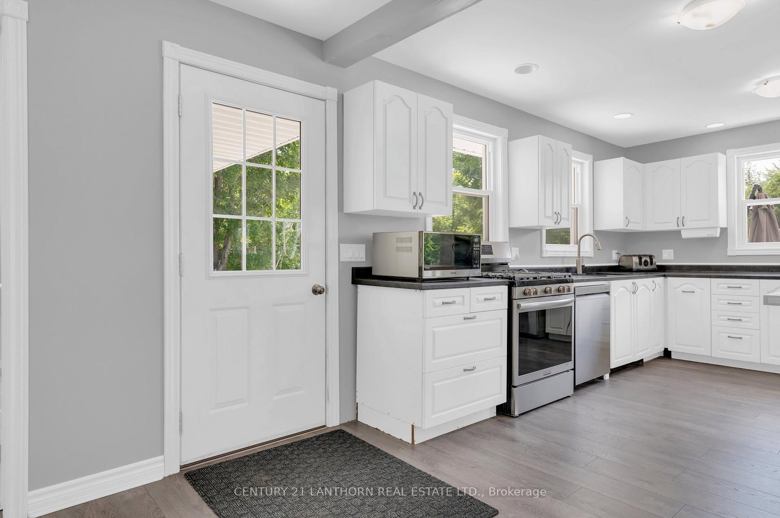 Detached House for sale at 932 Hunt Club Road, Madoc, Ontario, K0K 2K0 - Madoc - MLS: X12520944