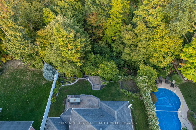 81 Francis Creek Blvd, St. Catharines, L2W 1B3 | Image 3