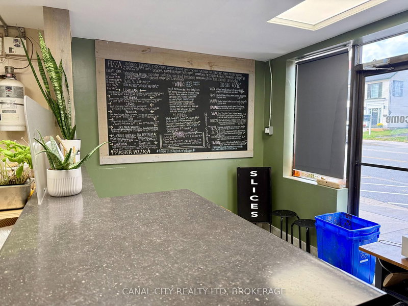 32 FRONT St N, Thorold, L2V 1X5 | Image 3