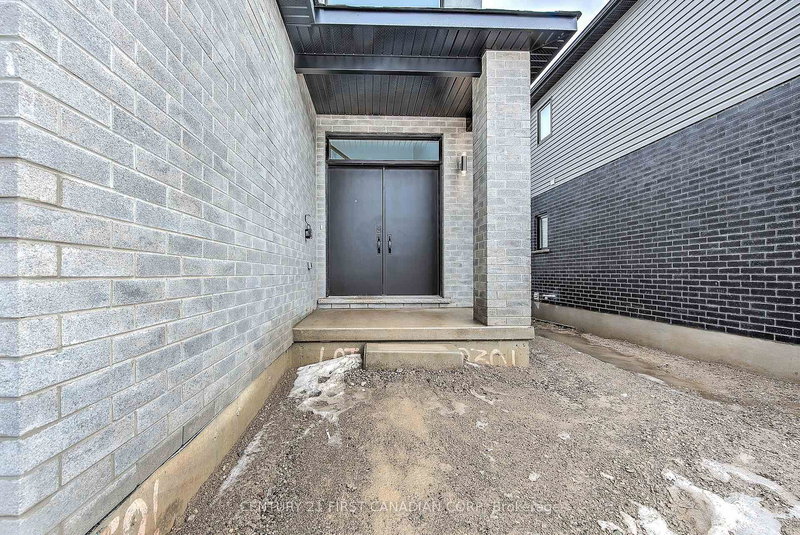 245 HESSELMAN Cres, London South, N6M 0K3 | Image 2