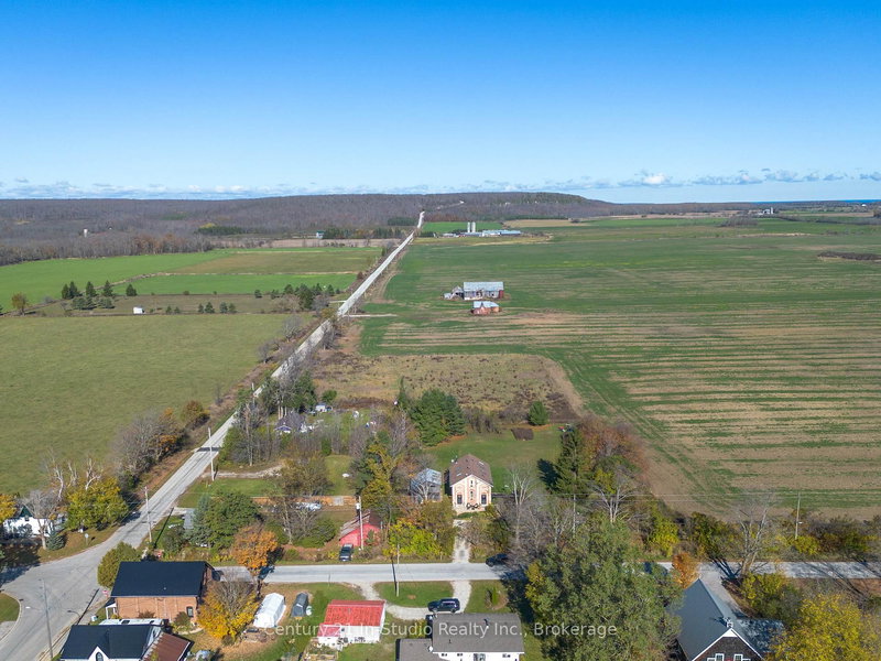 310003 Kemble Rock Rd, Georgian Bluffs, N0H 1S0 | Image 3