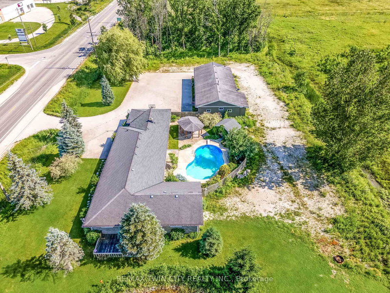 717906 6 Highway, Georgian Bluffs, N4K 5N7 | Image 3