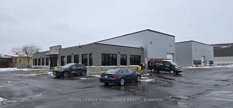 C - 296 University Ave, Belleville, K8N 5S6 | Image 2