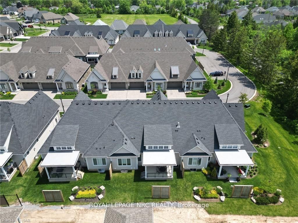 Townhouse for sale at 9 Sassafras Row, Fort Erie, Ontario, L0S 1N0 - Ridgeway - MLS: X12523902