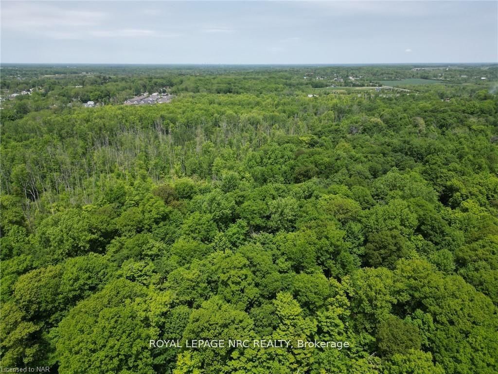 Townhouse for sale at 9 Sassafras Row, Fort Erie, Ontario, L0S 1N0 - Ridgeway - MLS: X12523902