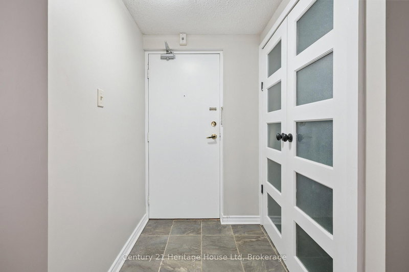 203 - 10 Ajax St, Guelph, N1H 7N6 | Image 2