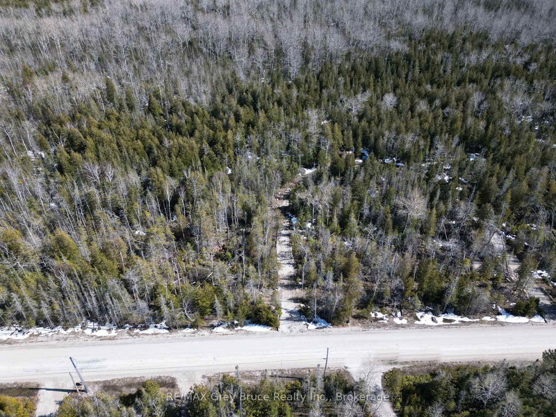 31 Baise Ave, Northern Bruce Peninsula, N0H 2R0 | Image 2