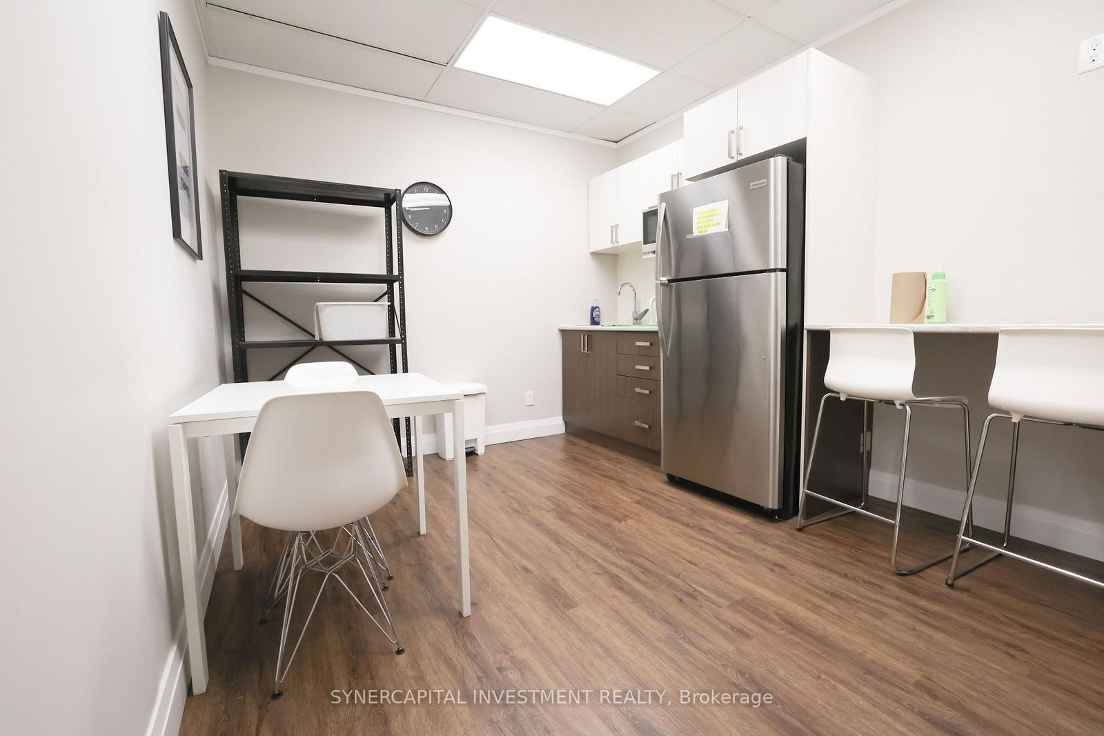 1376 Bank Street, Unit 405 - Photo 9