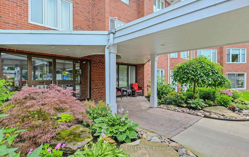 112 - 2 Heritage Way, Kawartha Lakes, K9V 5P5 | Image 3