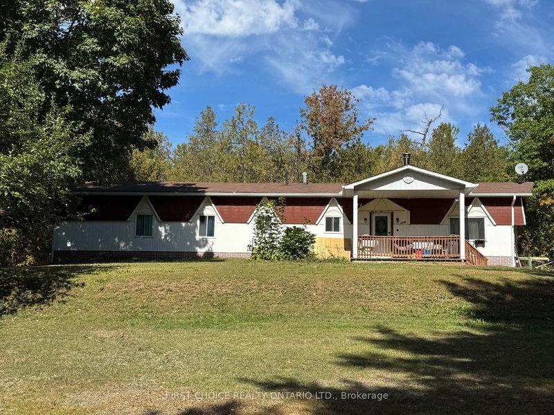 home for sale on 1985 Rue Lacelle Street