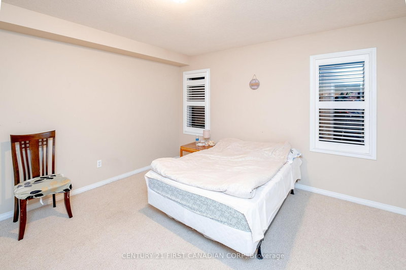 1841 Foxwood Ave, London North, N6G 0C4 | Image 2