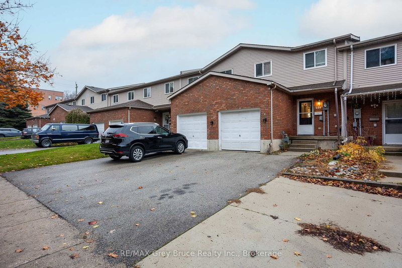 554 12th St W, Owen Sound, N4K 3V9 | Image 2