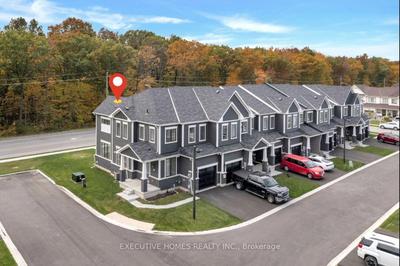 8 - 8273 Tulip Tree Dr, Niagara Falls, L2H 3S8 | Image 2