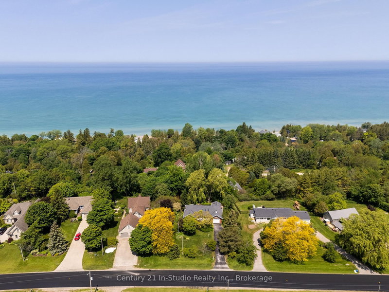 790 Lake Range Dr, Huron-Kinloss, N2Z 0C3 | Image 2