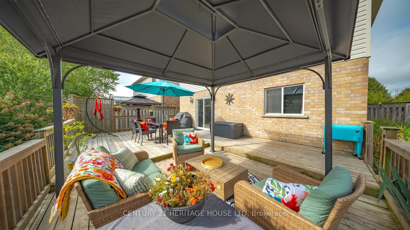 Detached House for sale at 43 Idlewilde Lane, Hamilton, Ontario, L0R 1W0 - Mount Hope - MLS: X12531682