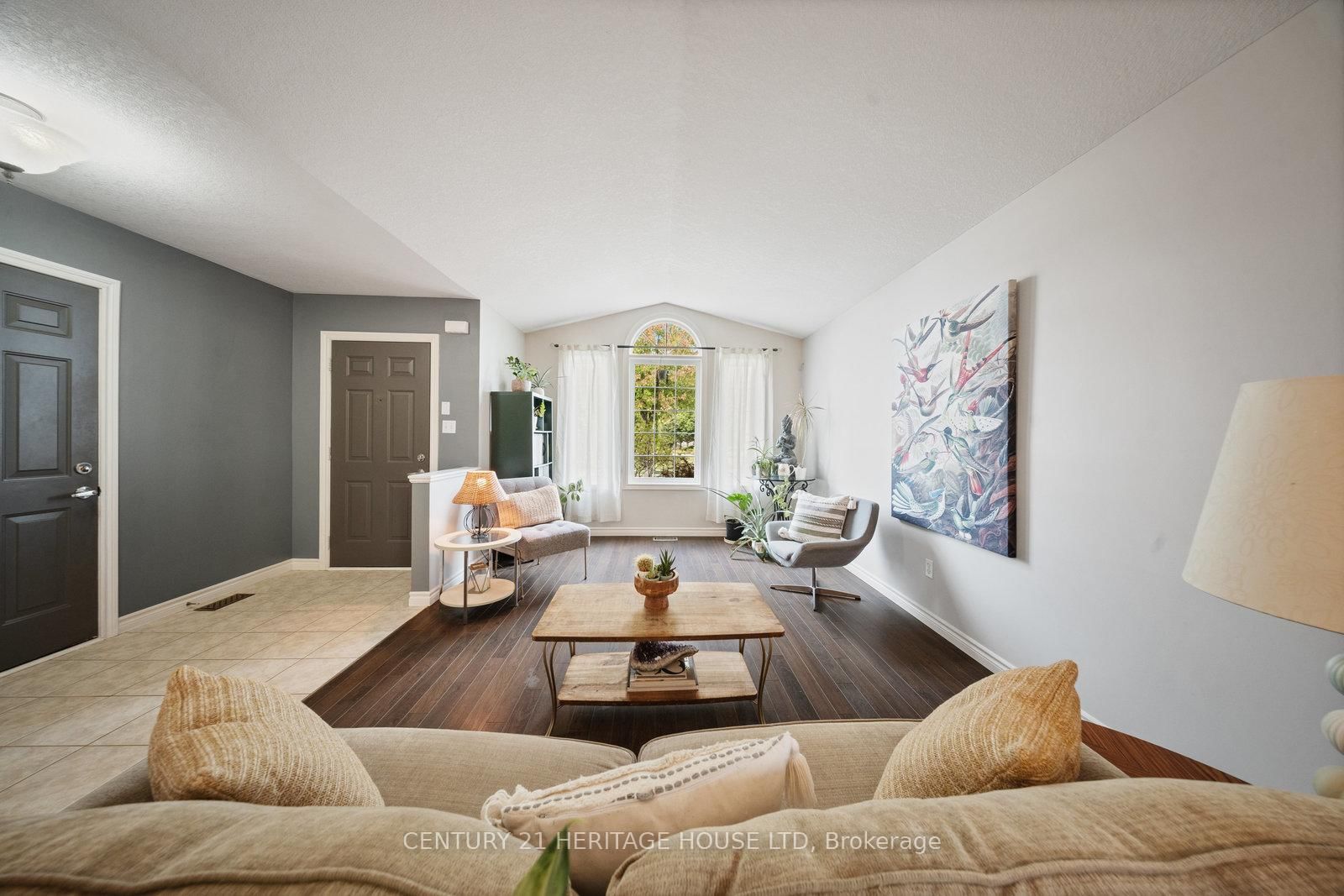 Detached House for sale at 43 Idlewilde Lane, Hamilton, Ontario, L0R 1W0 - Mount Hope - MLS: X12531682