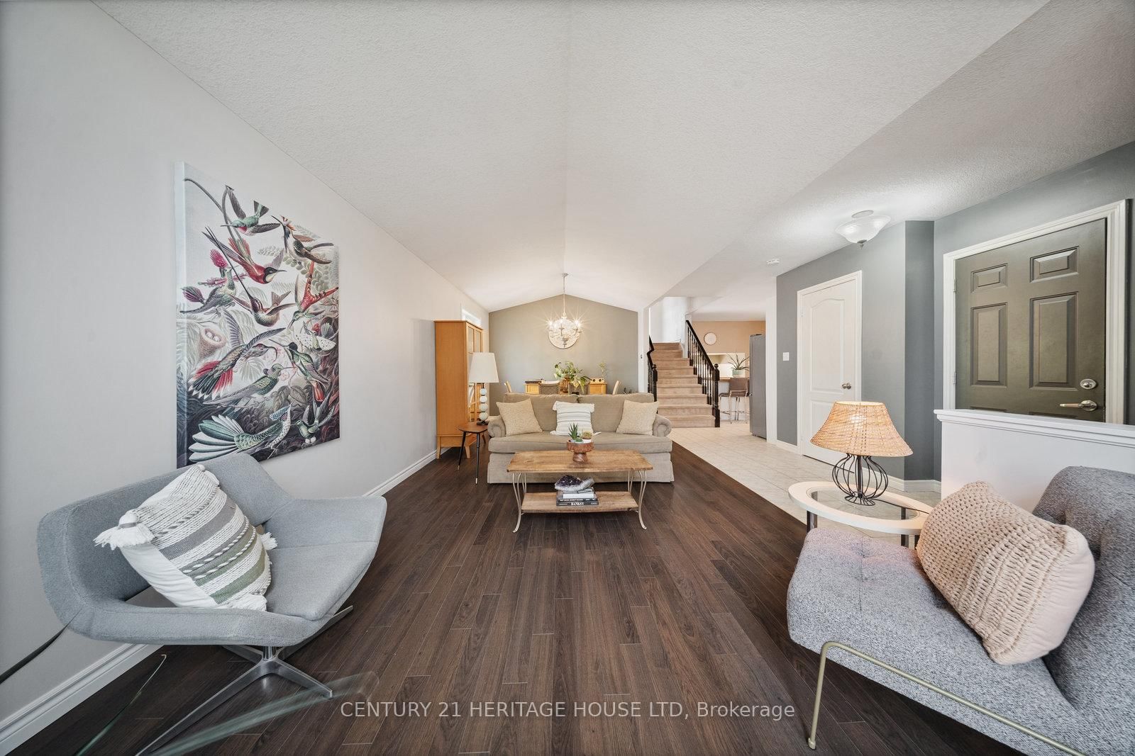 Detached House for sale at 43 Idlewilde Lane, Hamilton, Ontario, L0R 1W0 - Mount Hope - MLS: X12531682