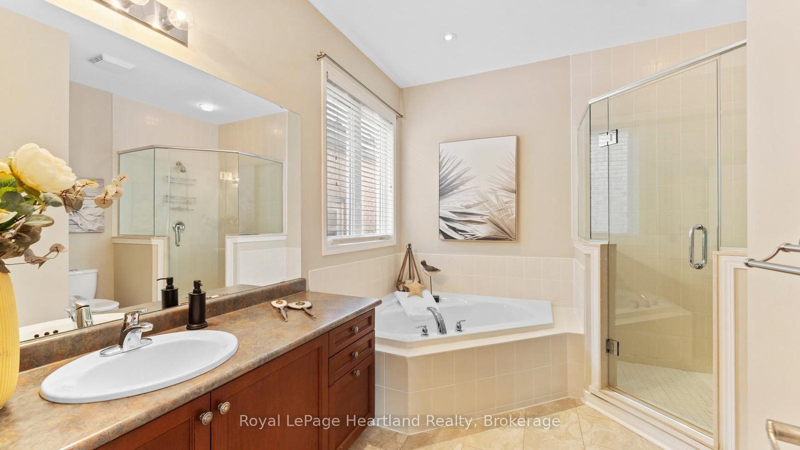 23 Stornoway Crescent • Huron East, ON photo 17