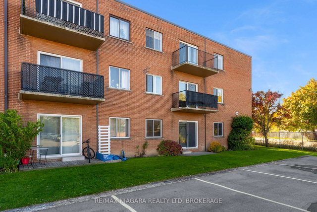 29 - 456 Carlton Street